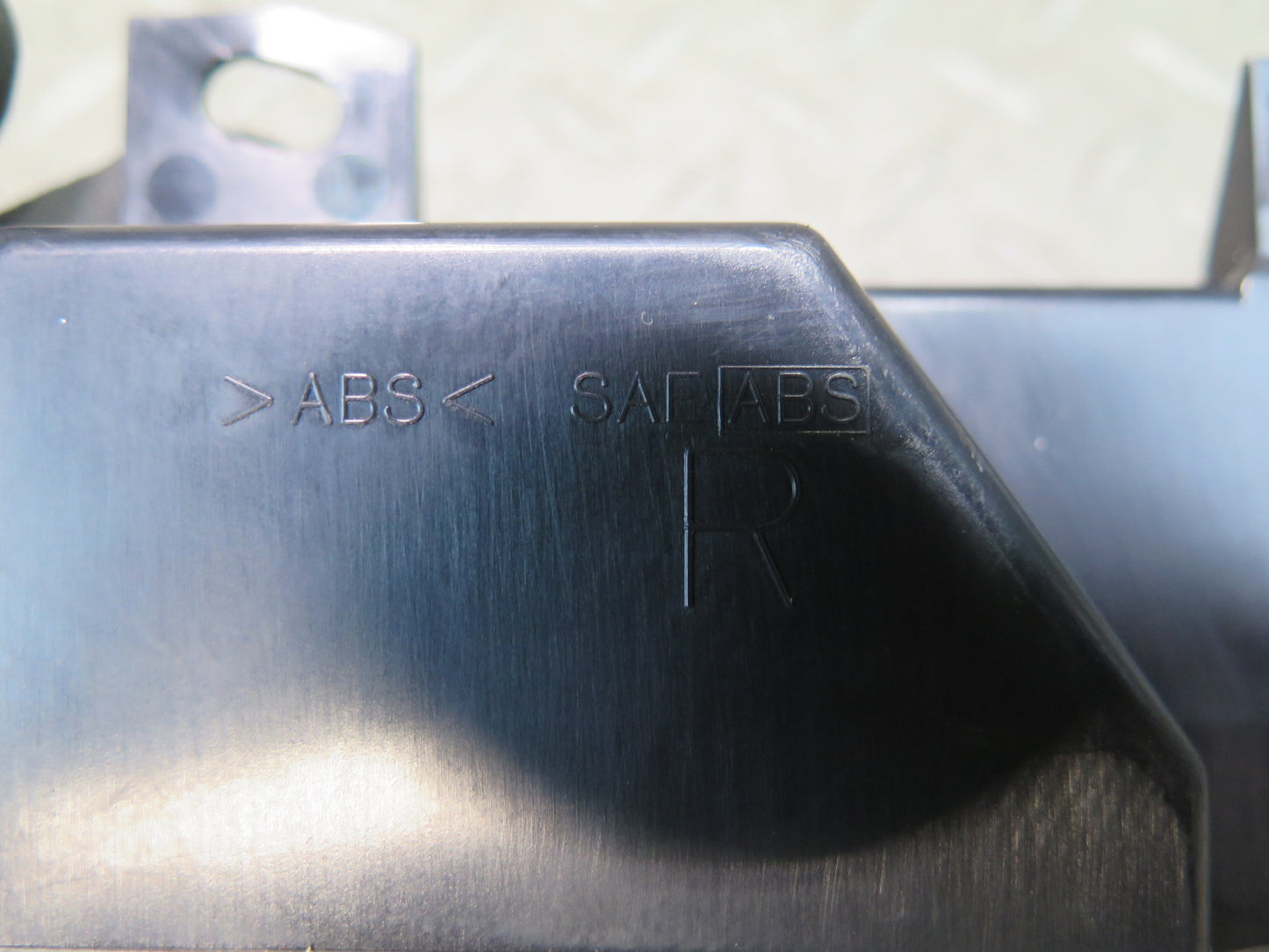 1998 Lexus UCF20L LS400 Front Right Door Control Module 89223-50100 OEM