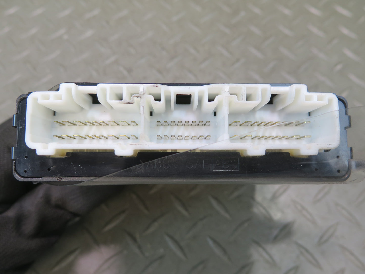 1998 Lexus UCF20L LS400 Front Right Door Control Module 89223-50100 OEM