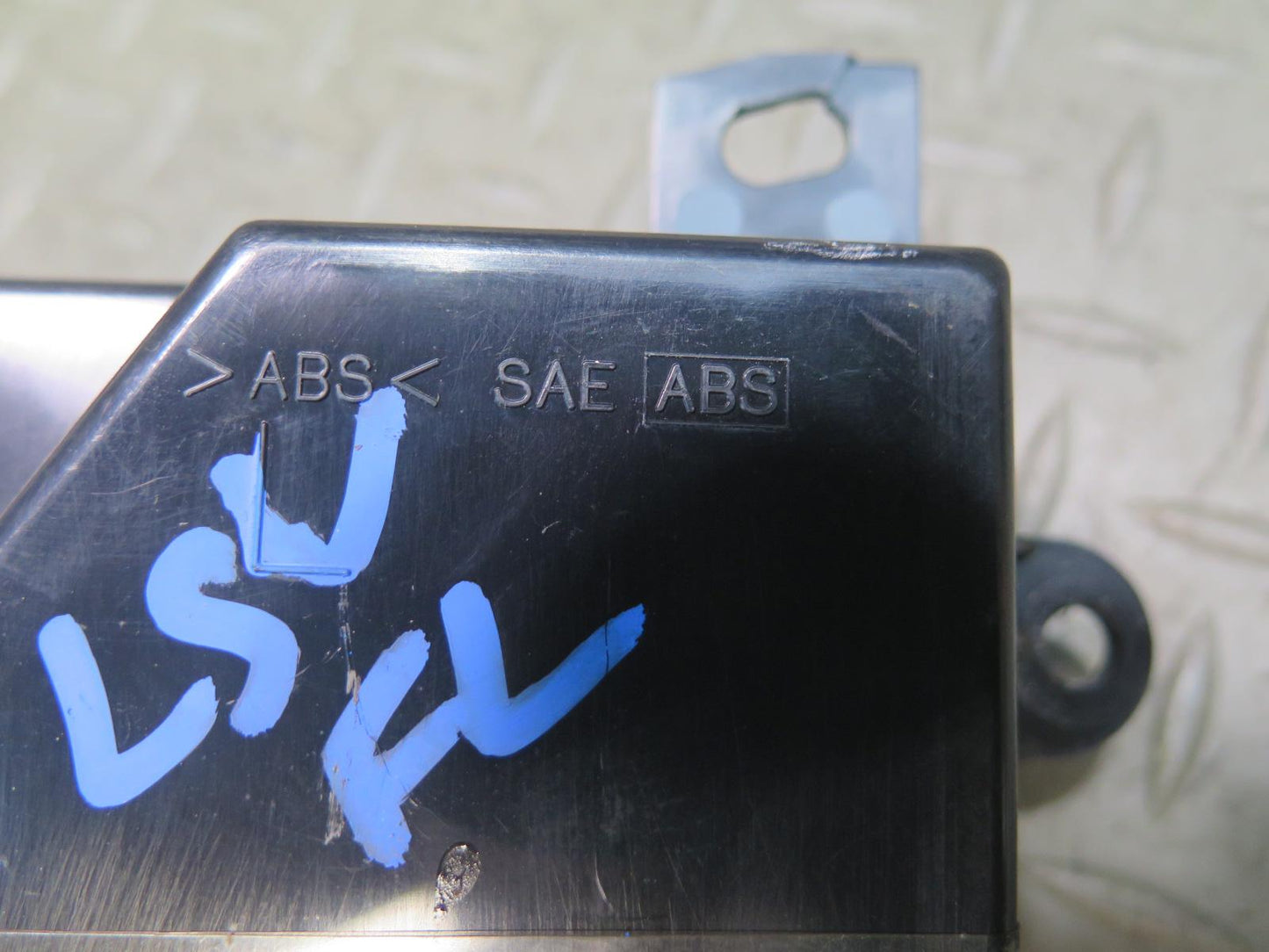 1998 Lexus UCF20L LS400 Front Left Door Control Module 89222-50100 OEM