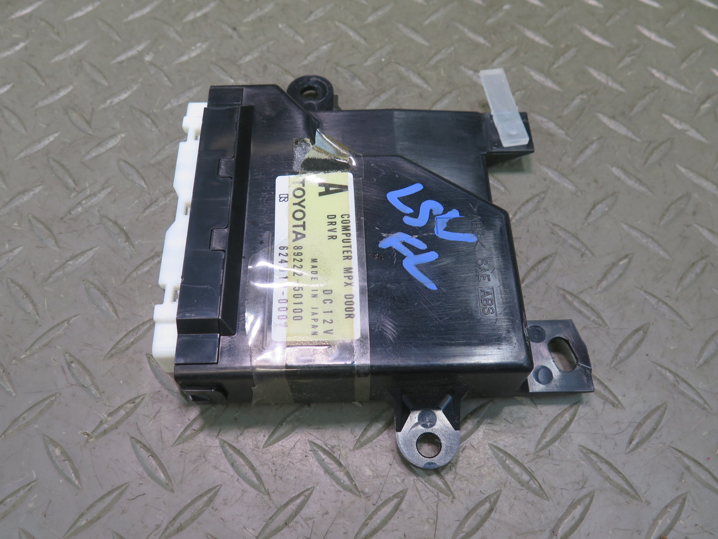 1998 Lexus UCF20L LS400 Front Left Door Control Module 89222-50100 OEM