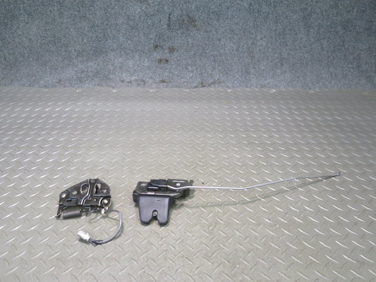 98-00 Lexus UCF20L LS400 Rear Trunk Lock Latch Actuator & Latch Striker Set OEM