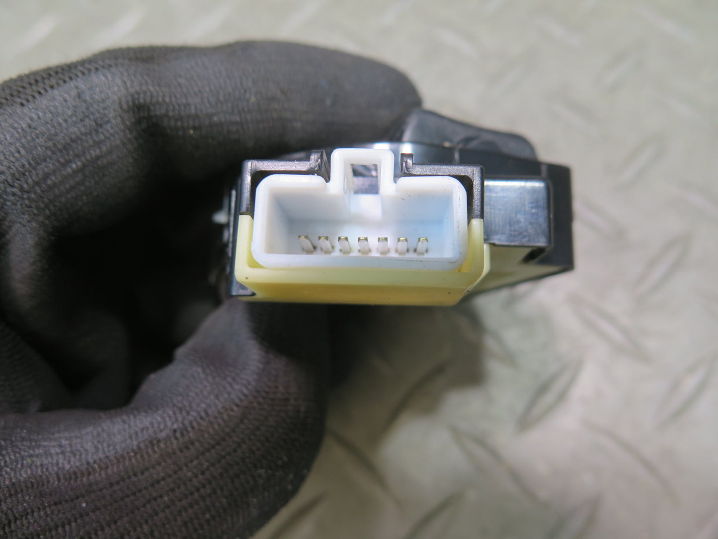 98-00 Lexus UCF20L LS400 Front Left & Right Seat Memory & Belt Switch Set OEM
