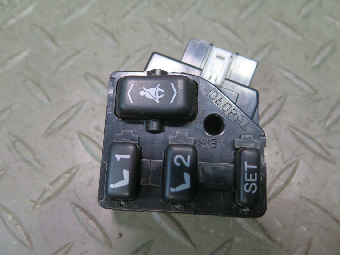 98-00 Lexus UCF20L LS400 Front Left & Right Seat Memory & Belt Switch Set OEM