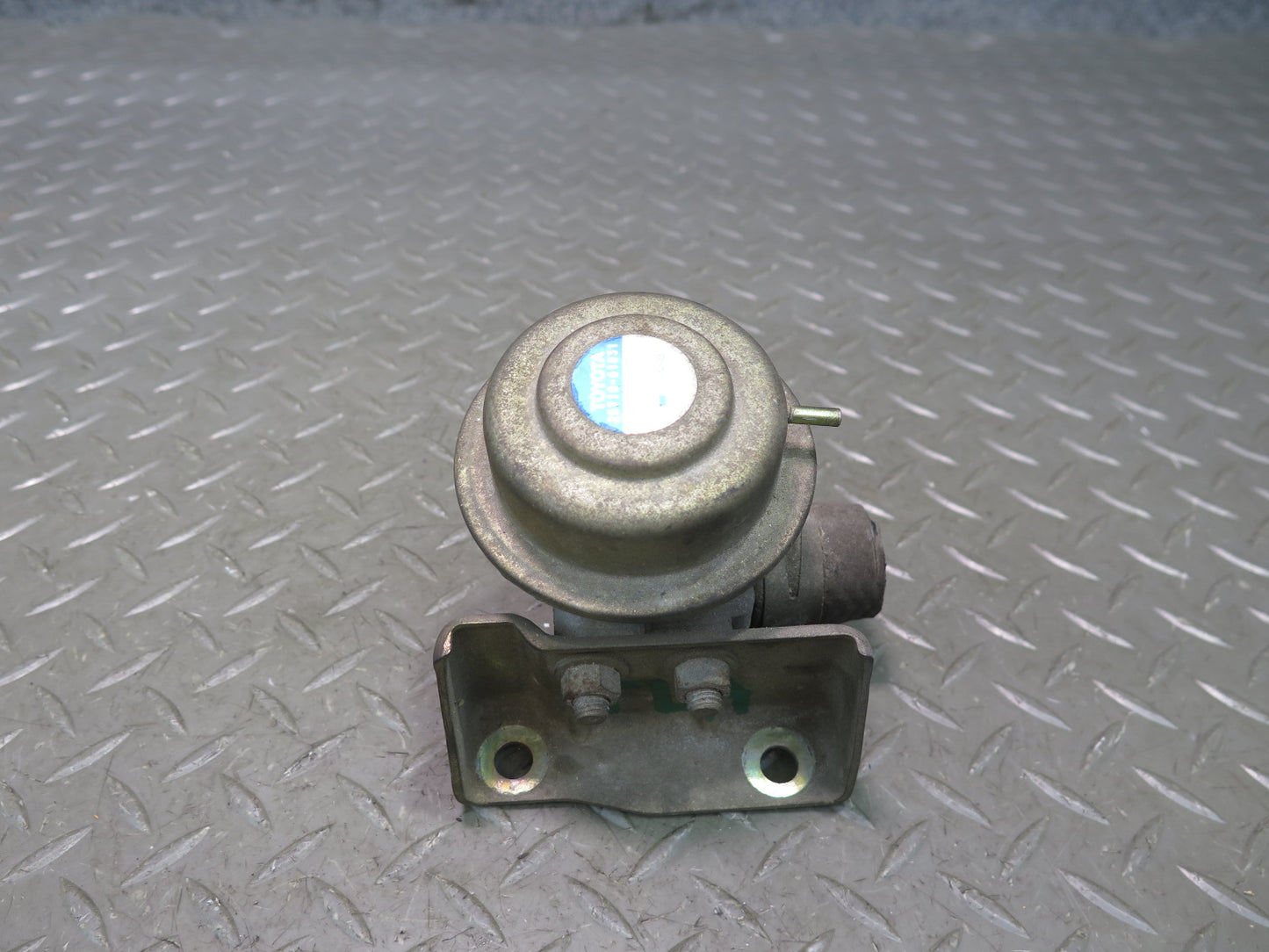 1991-1992 Toyota Land Cruiser FJ80 3FE 4.0L Vacuum Air Switch Valve 25710-61031