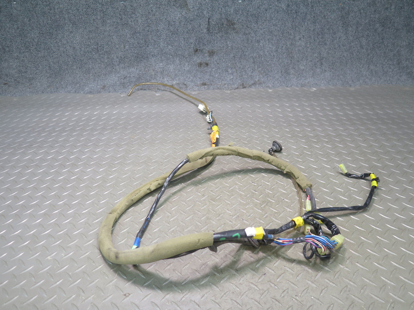 1992 Toyota Land Cruiser FJ80 Rear Tailgate Trunk Back Door Wire Wiring Harness