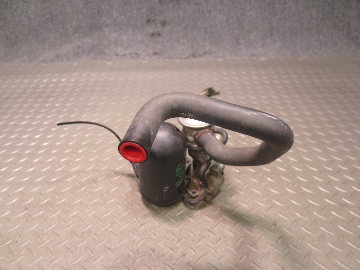 2000-2004 Porsche Boxster 986 Air  Injection Vacuum Reservoir w Hose Line