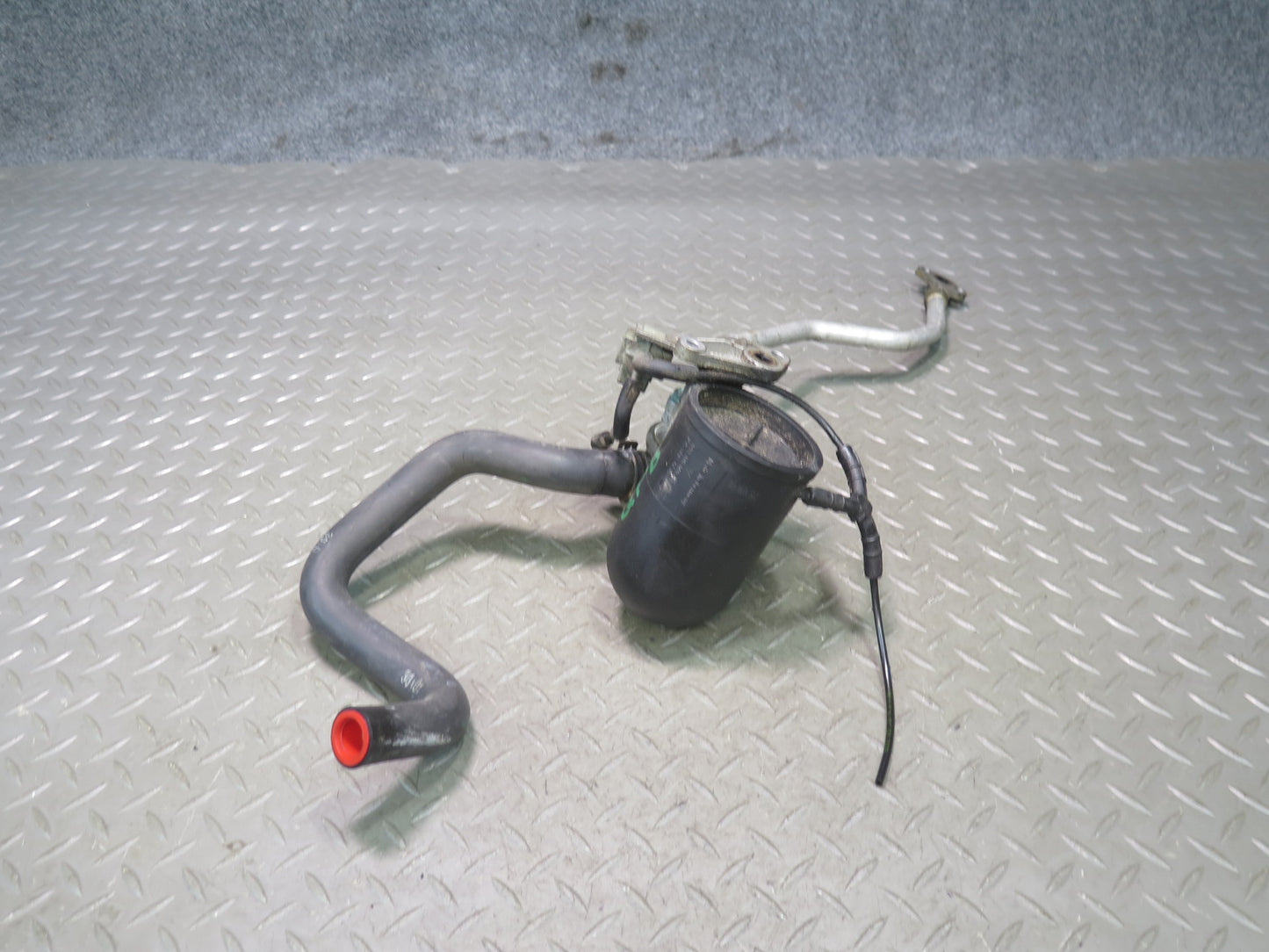 2000-2004 Porsche Boxster 986 Air  Injection Vacuum Reservoir w Hose Line
