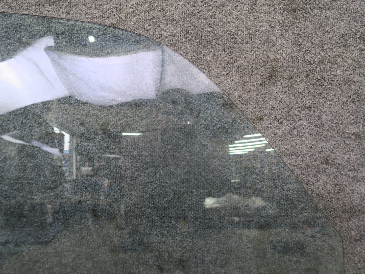 1991-1997 Toyota Land Cruiser FJ80 Front Right Passenger Side Door Window Glass