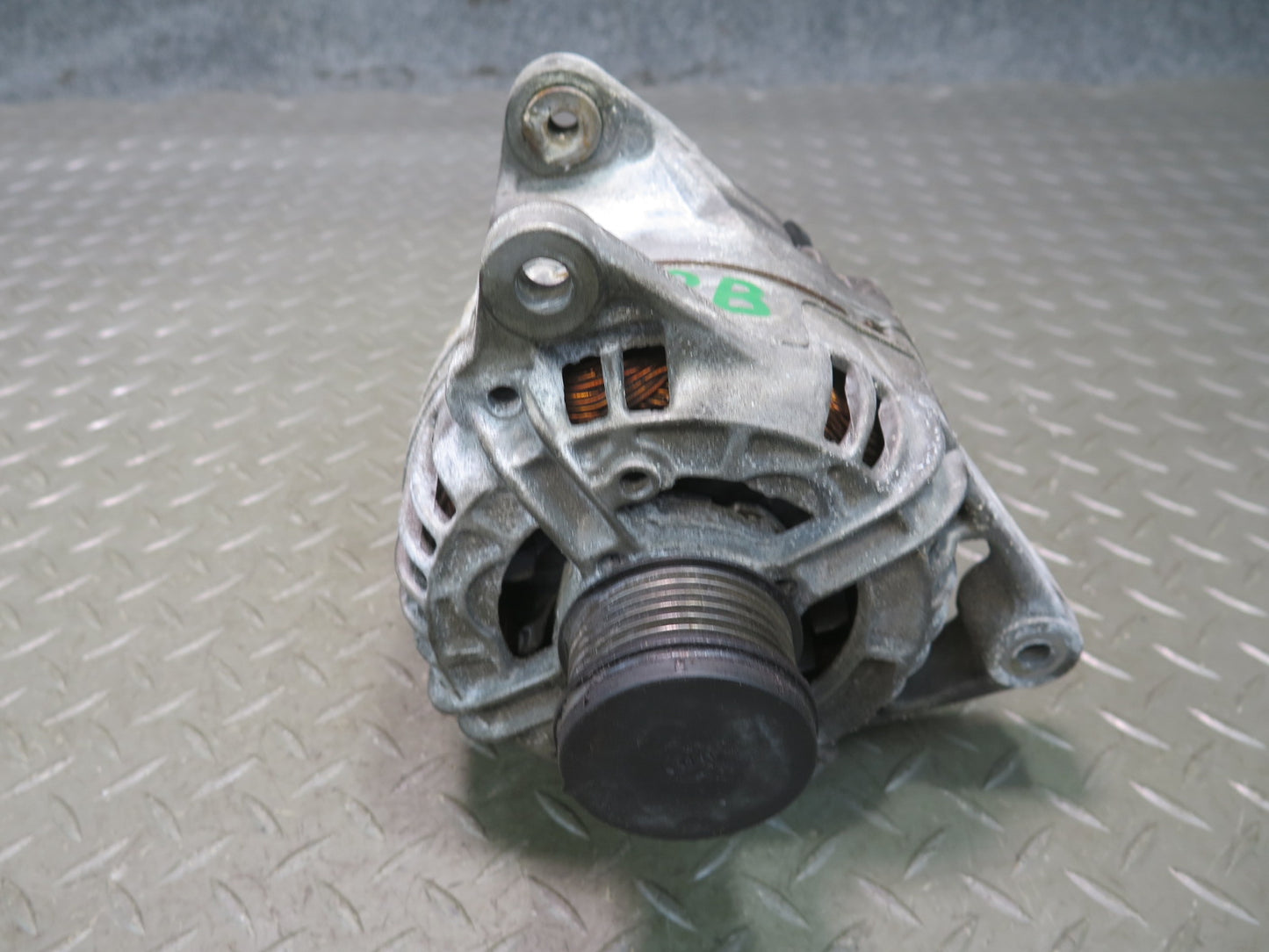 2000-2004 Porsche Boxster 986 3.2L Engine Alternator Generator