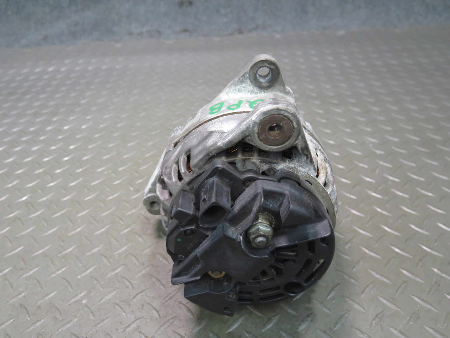 2000-2004 Porsche Boxster 986 3.2L Engine Alternator Generator