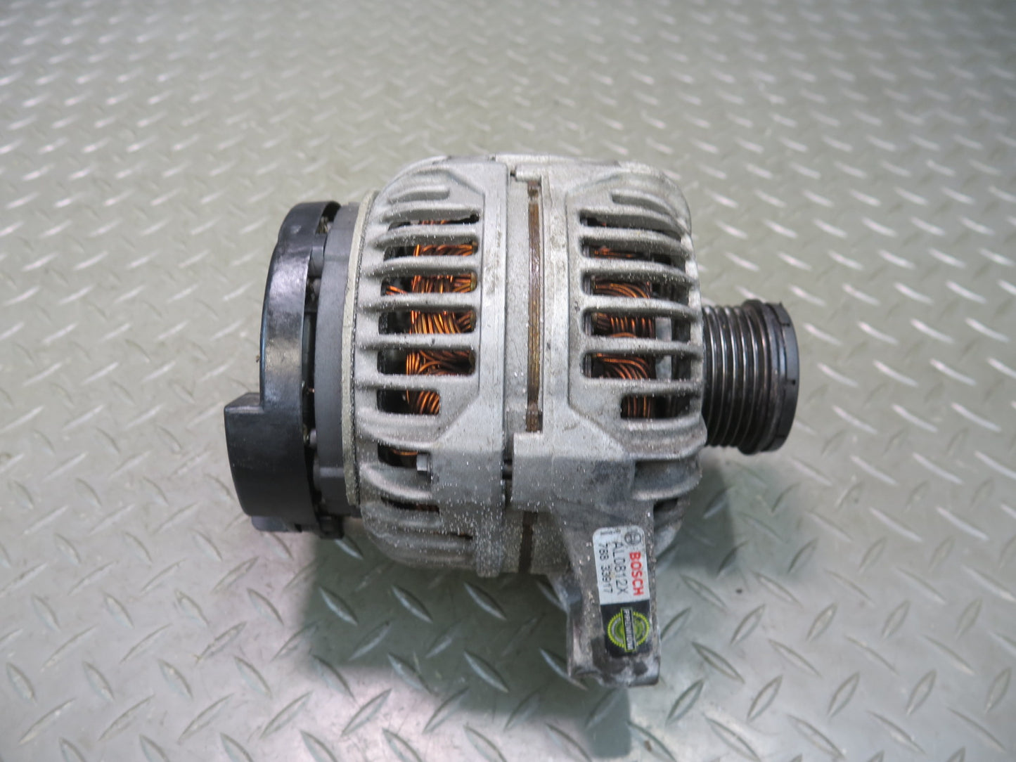 2000-2004 Porsche Boxster 986 3.2L Engine Alternator Generator