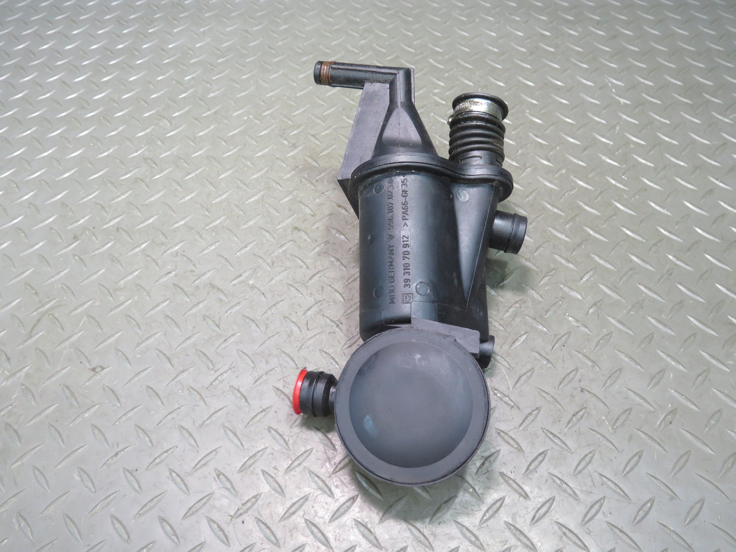2000-2004 Porsche Boxster 986 3.2L Engine Motor Crankcase Oil Separator