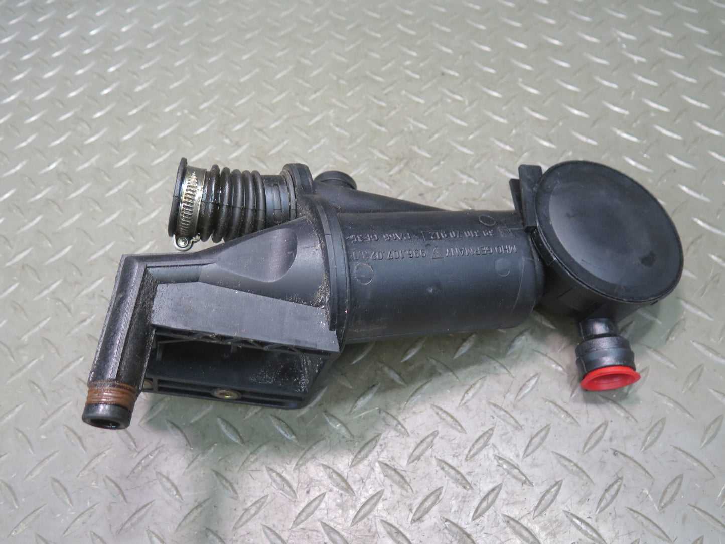 2000-2004 Porsche Boxster 986 3.2L Engine Motor Crankcase Oil Separator