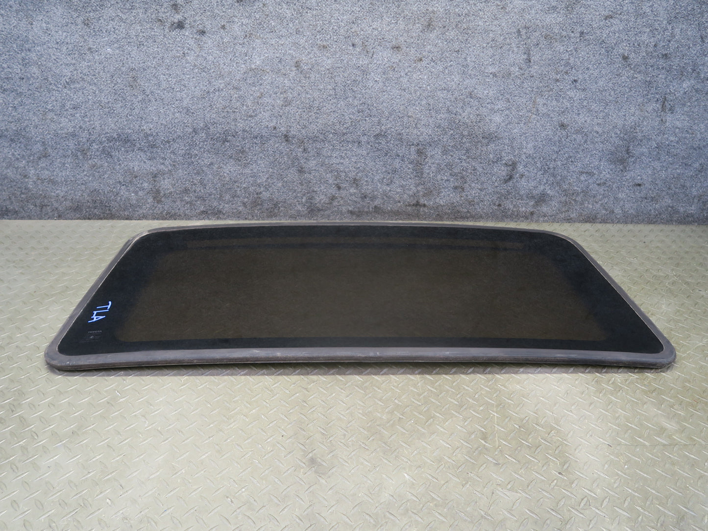 1991-1994 Toyota Land Cruiser FJ80 Front Upper Sunroof Moon Roof Window Glass