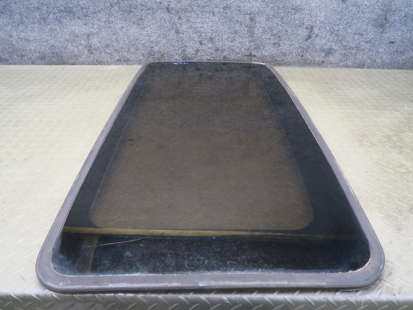 1991-1994 Toyota Land Cruiser FJ80 Front Upper Sunroof Moon Roof Window Glass