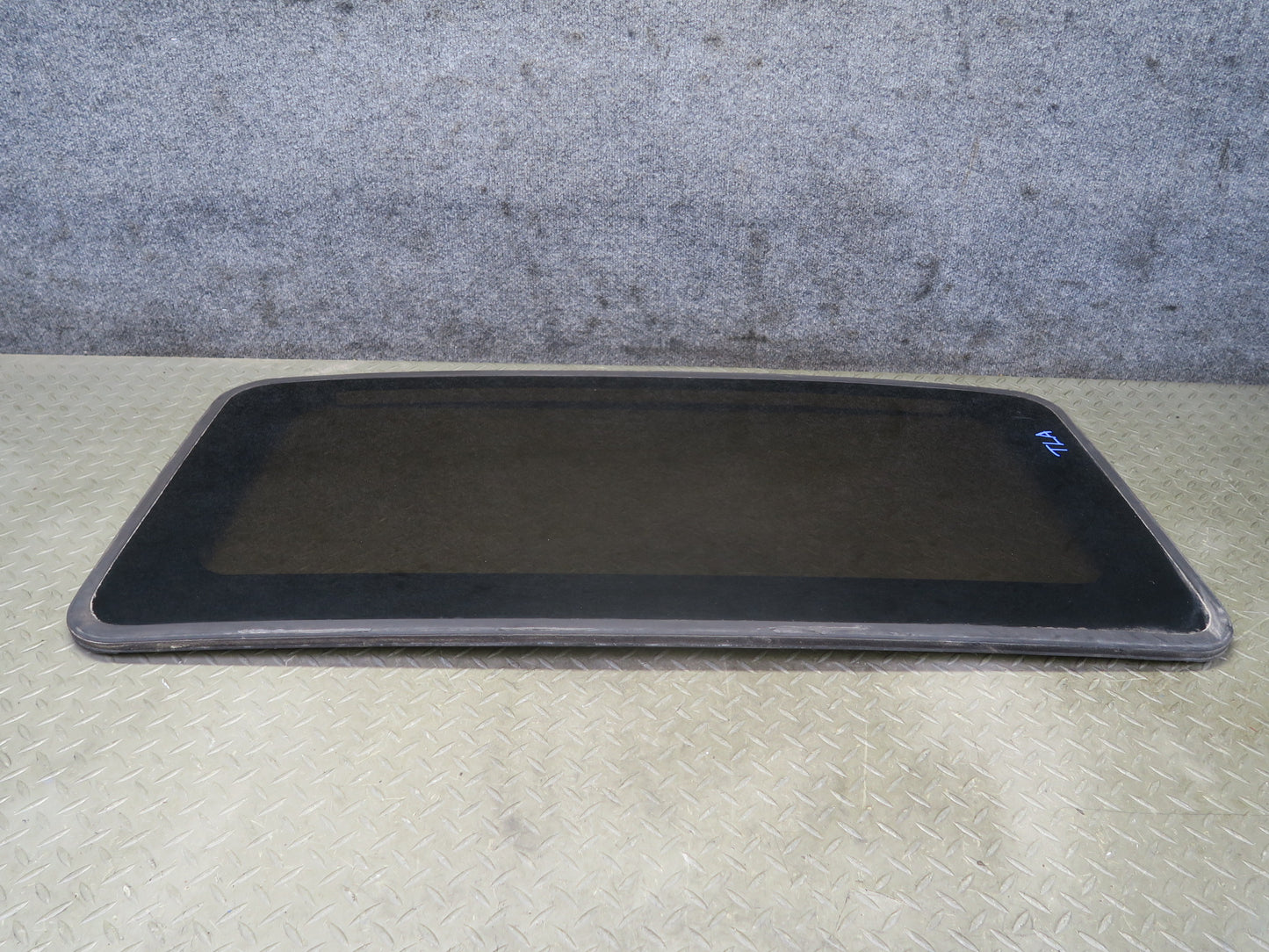 1991-1994 Toyota Land Cruiser FJ80 Front Upper Sunroof Moon Roof Window Glass