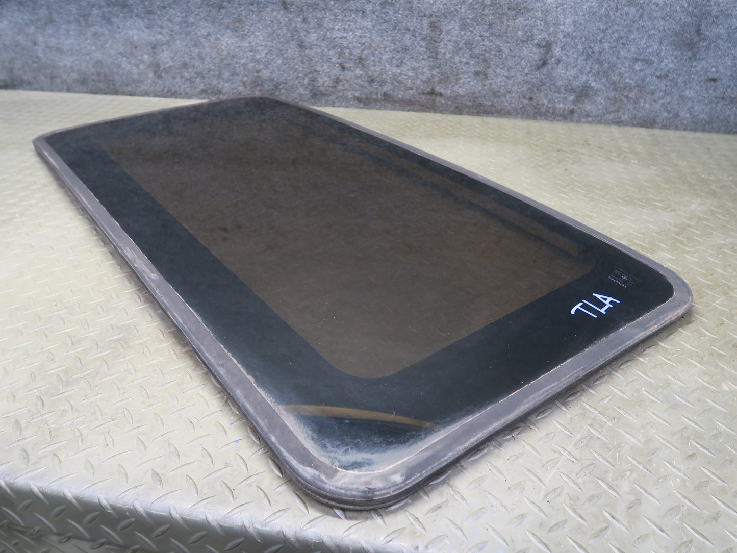 1991-1994 Toyota Land Cruiser FJ80 Front Upper Sunroof Moon Roof Window Glass