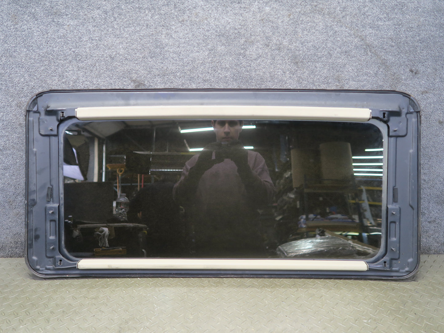 1991-1994 Toyota Land Cruiser FJ80 Front Upper Sunroof Moon Roof Window Glass