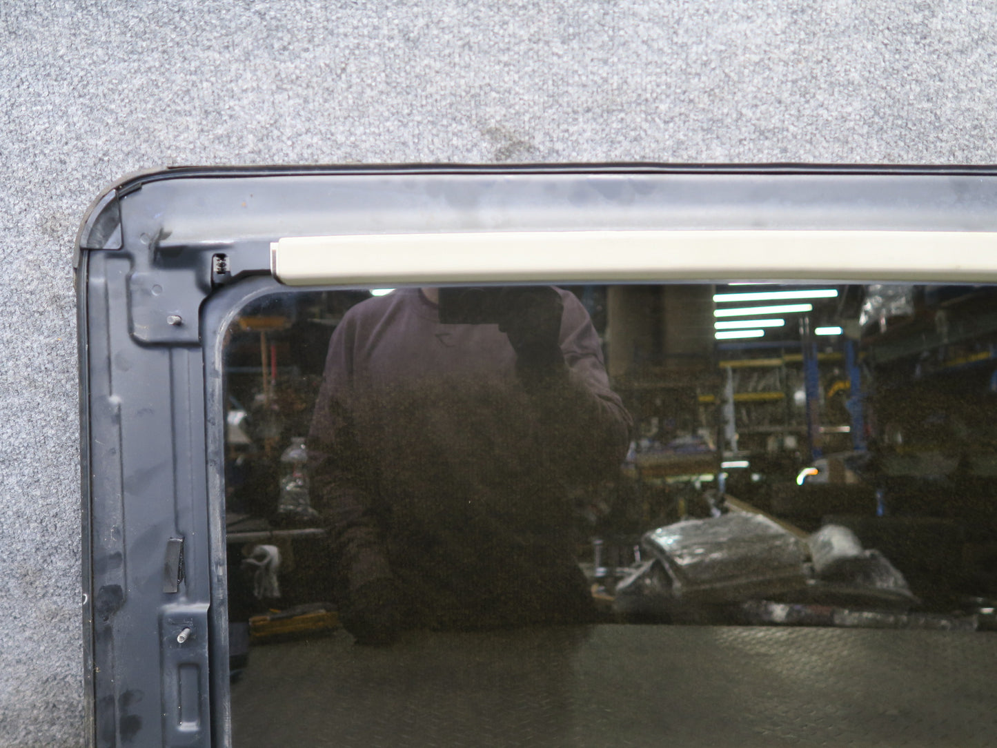 1991-1994 Toyota Land Cruiser FJ80 Front Upper Sunroof Moon Roof Window Glass