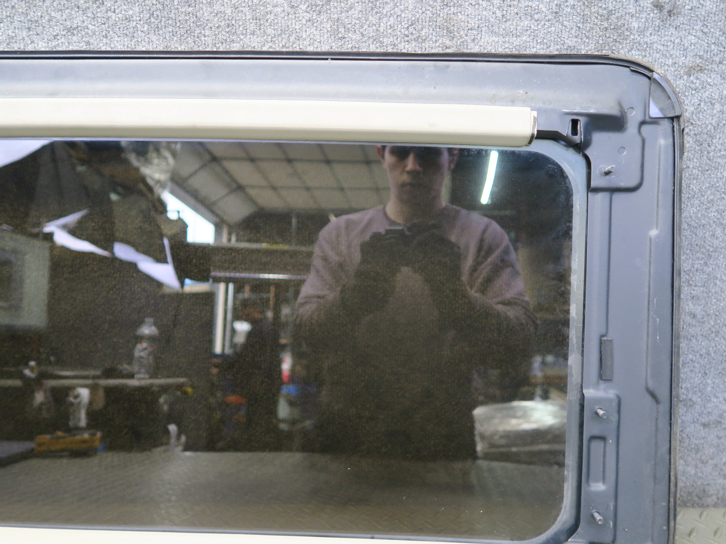 1991-1994 Toyota Land Cruiser FJ80 Front Upper Sunroof Moon Roof Window Glass