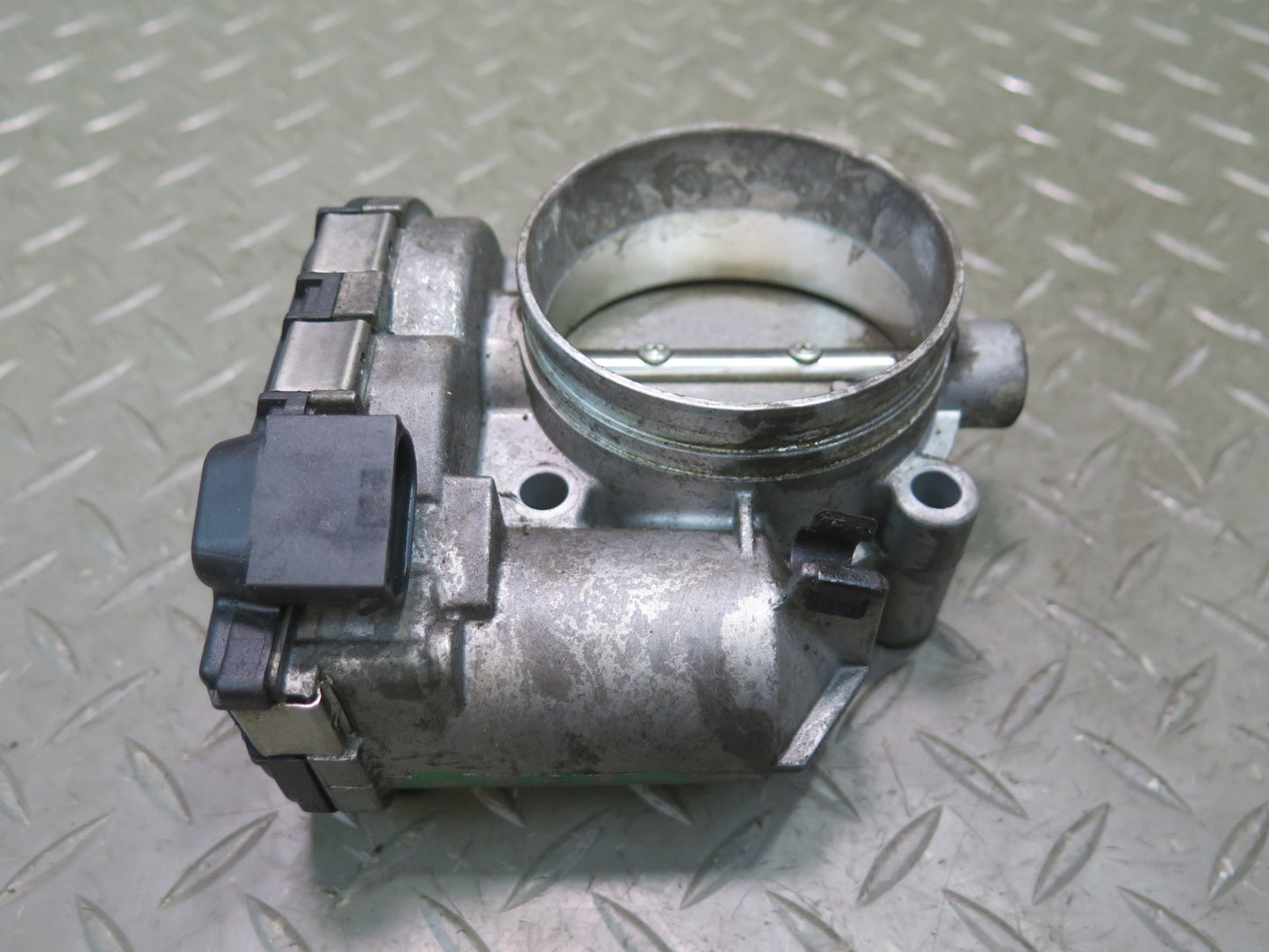 2000-2004 Porsche Boxster 986 3.2L Engine Throttle Valve Body 98660511501