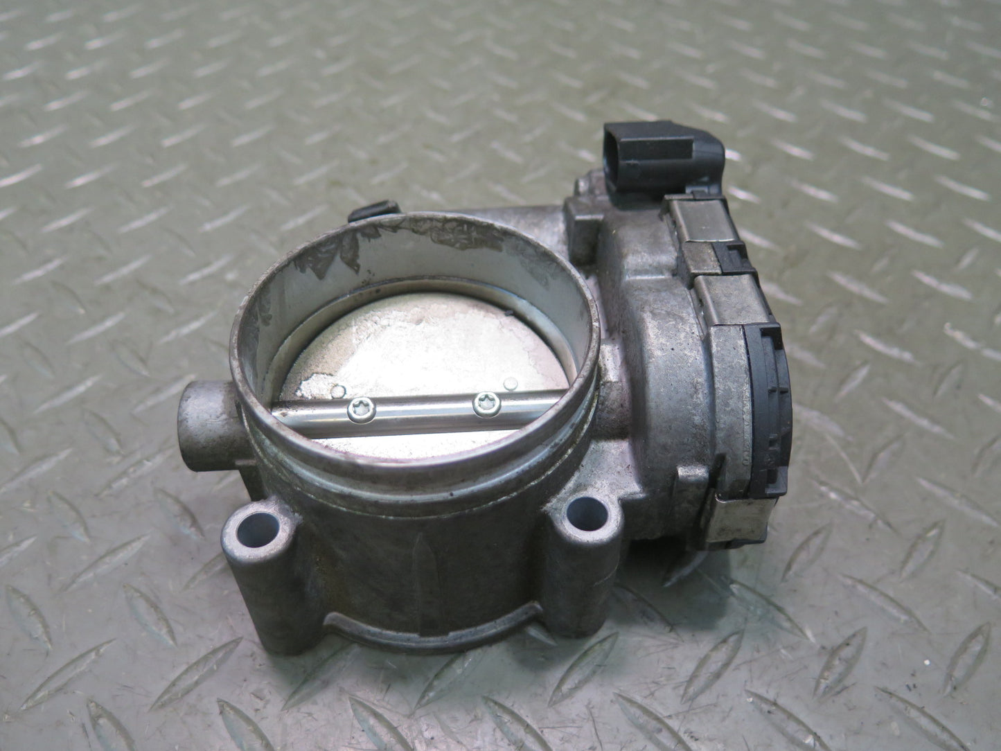 2000-2004 Porsche Boxster 986 3.2L Engine Throttle Valve Body 98660511501
