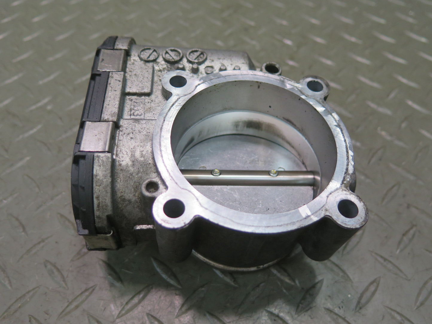 2000-2004 Porsche Boxster 986 3.2L Engine Throttle Valve Body 98660511501