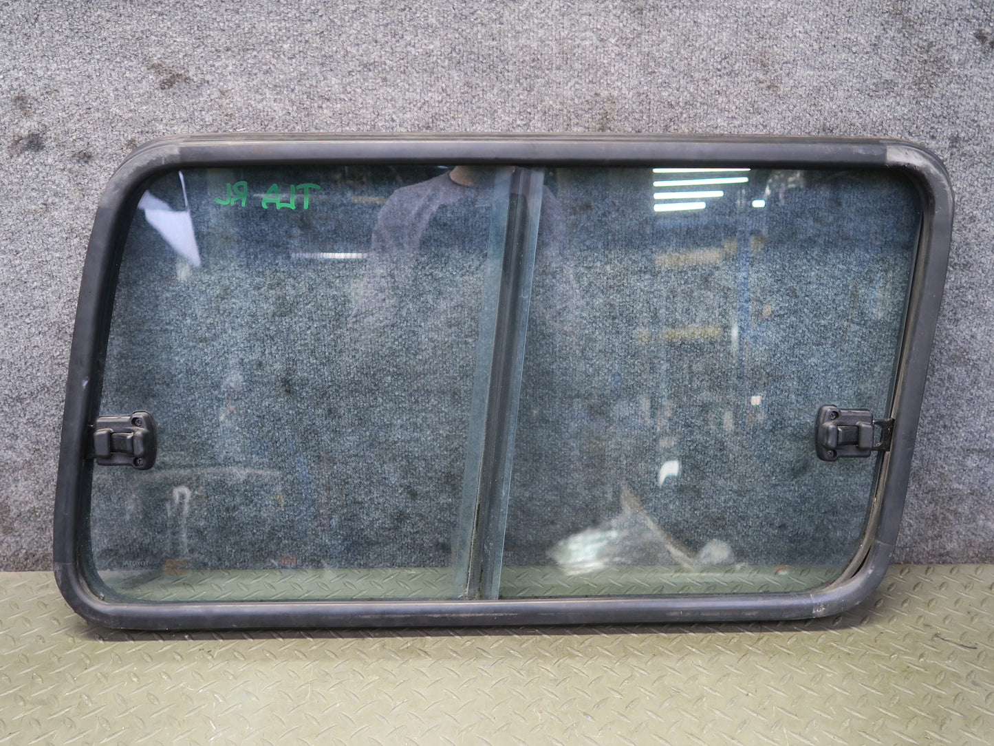1991-1997 Toyota Land Cruiser FJ80 Rear Left Quarter Sliding Window Glass