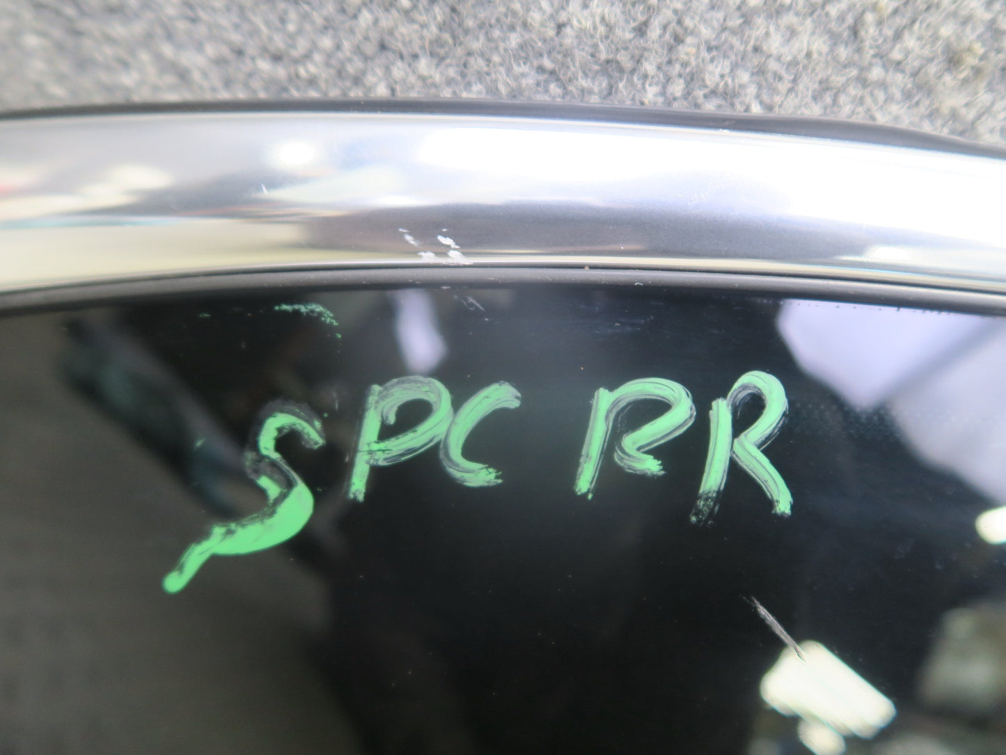 2011-2018 Porsche Cayenne 958 Rear Right Quarter Glass Window