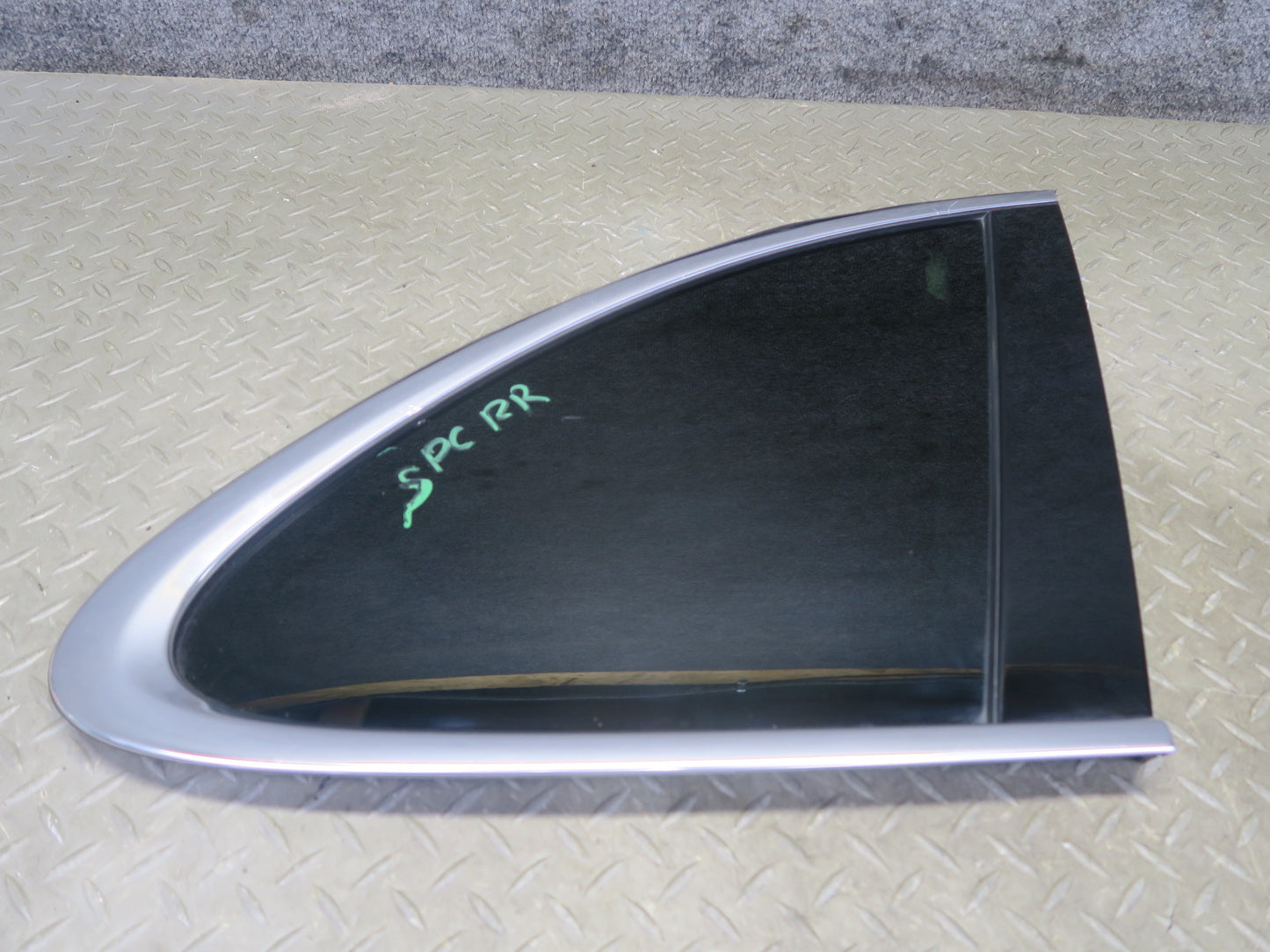 2011-2018 Porsche Cayenne 958 Rear Right Quarter Glass Window