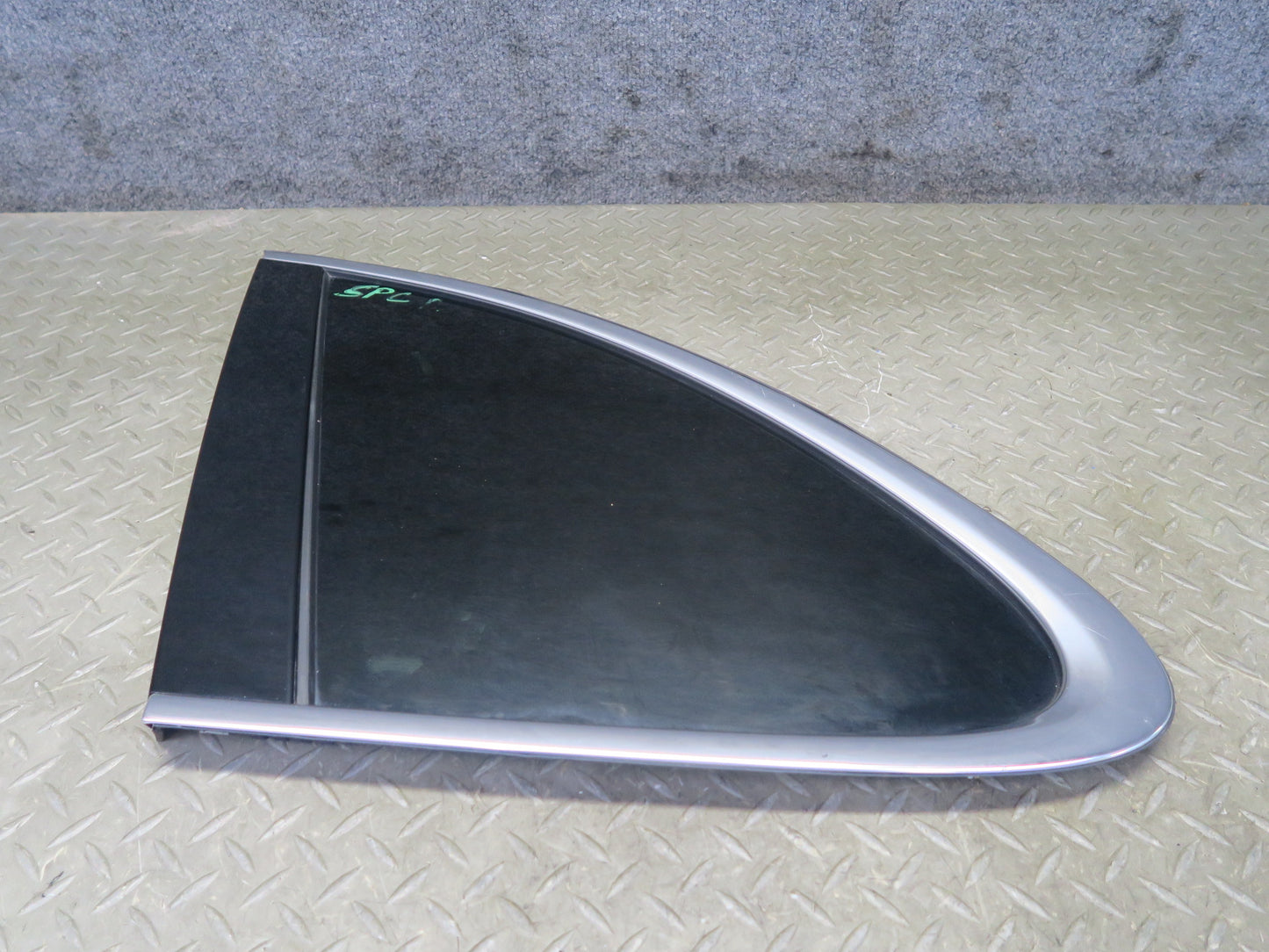 2011-2018 Porsche Cayenne 958 Rear Left Quarter Glass Window