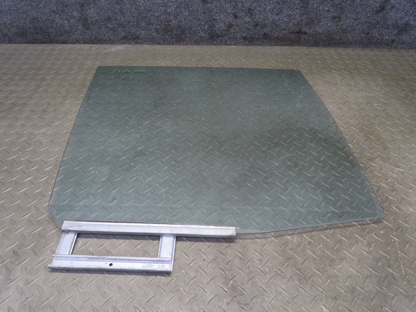 1991-1997 Toyota Land Cruiser FJ80 Rear Right Passenger Side Door Window Glass