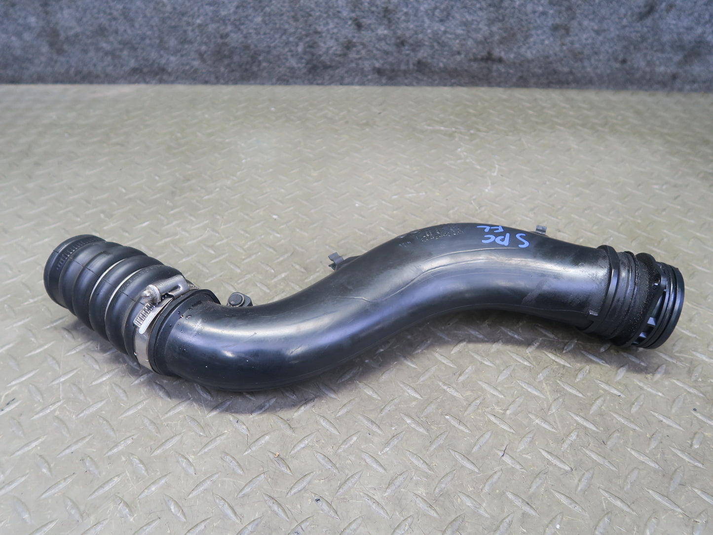 11-18 Porsche Cayenne 958 4.8L Turbo Left & Right Intercooler Hose Pipe Line Set