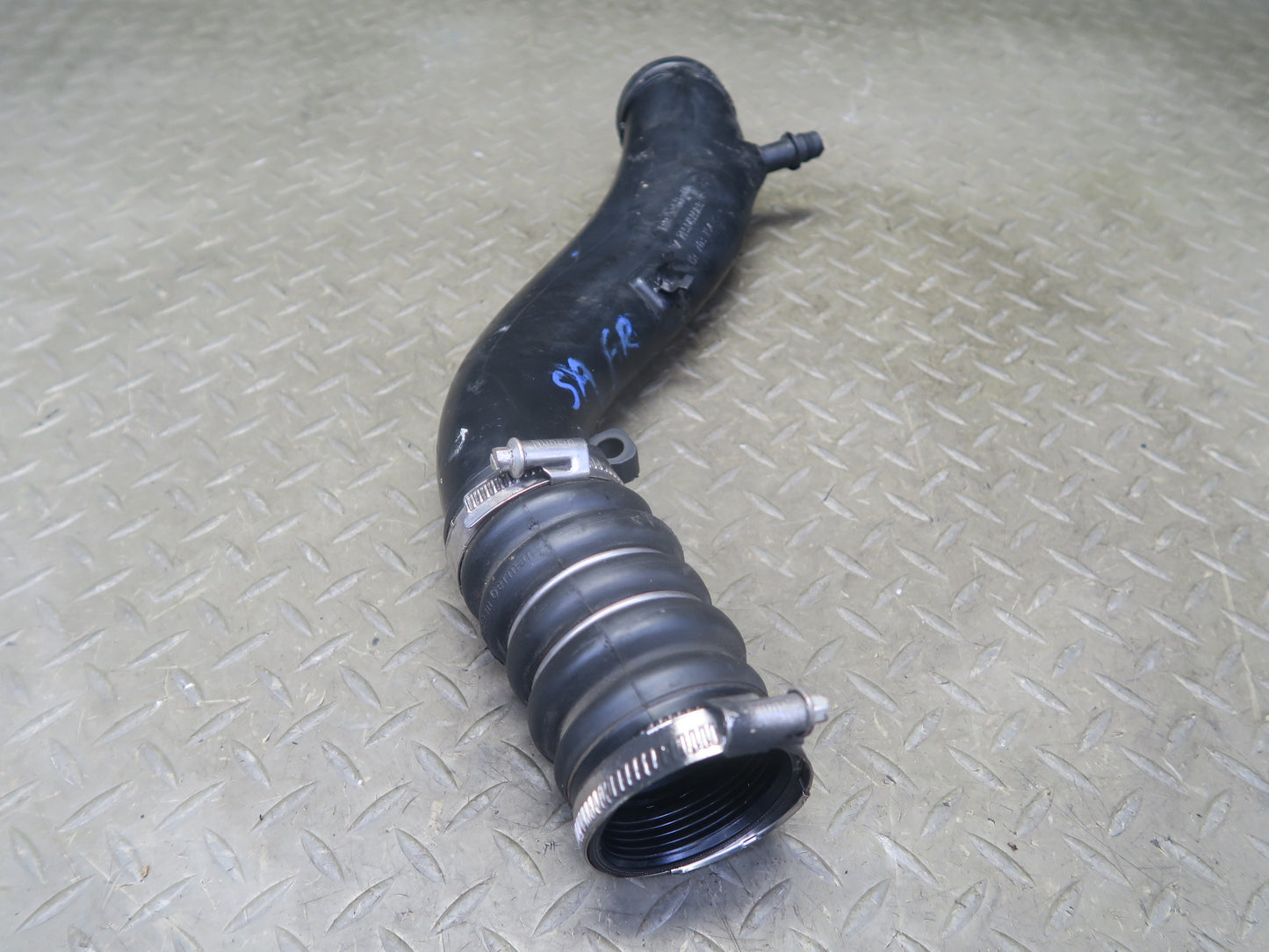 11-18 Porsche Cayenne 958 4.8L Turbo Left & Right Intercooler Hose Pipe Line Set