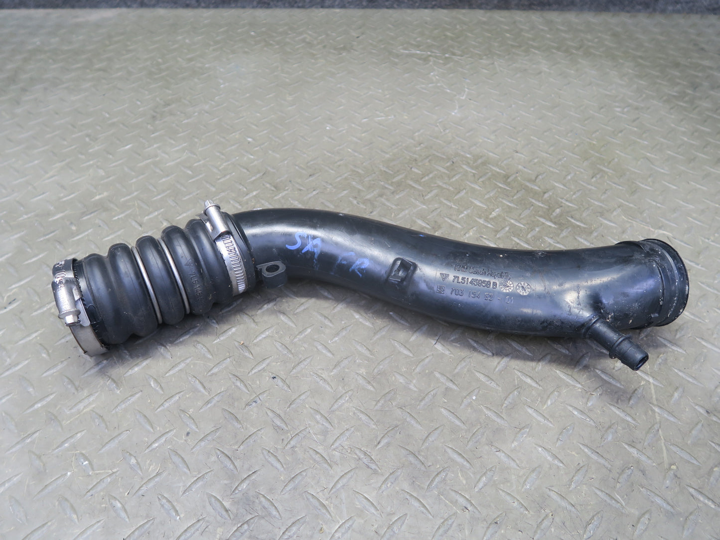 11-18 Porsche Cayenne 958 4.8L Turbo Left & Right Intercooler Hose Pipe Line Set