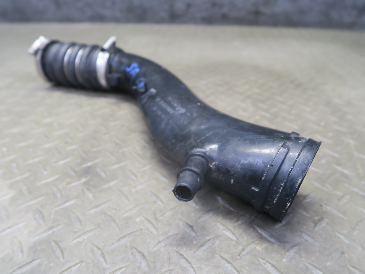 11-18 Porsche Cayenne 958 4.8L Turbo Left & Right Intercooler Hose Pipe Line Set