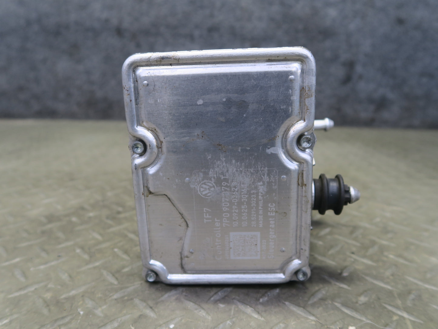 2015-2018 Porsche Cayenne 958.2 Anti Lock Brake ABS Pump Module 7P0614517T