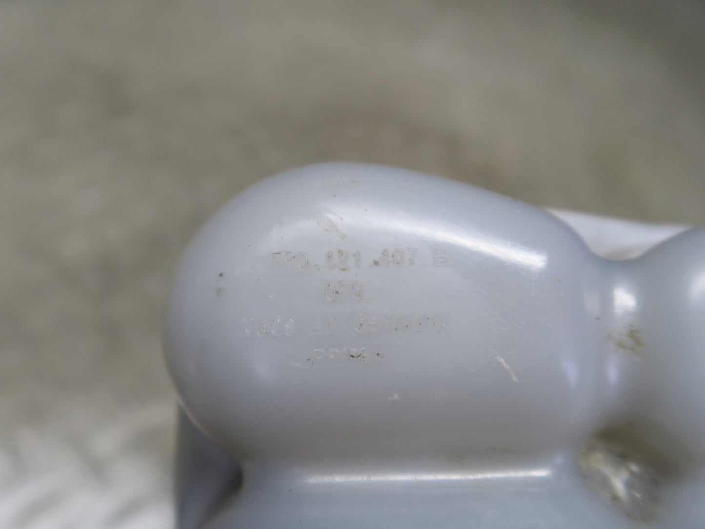 2011-2018 Porsche Cayenne 958 Engine Coolant Expansion Overflow Reservoir Tank