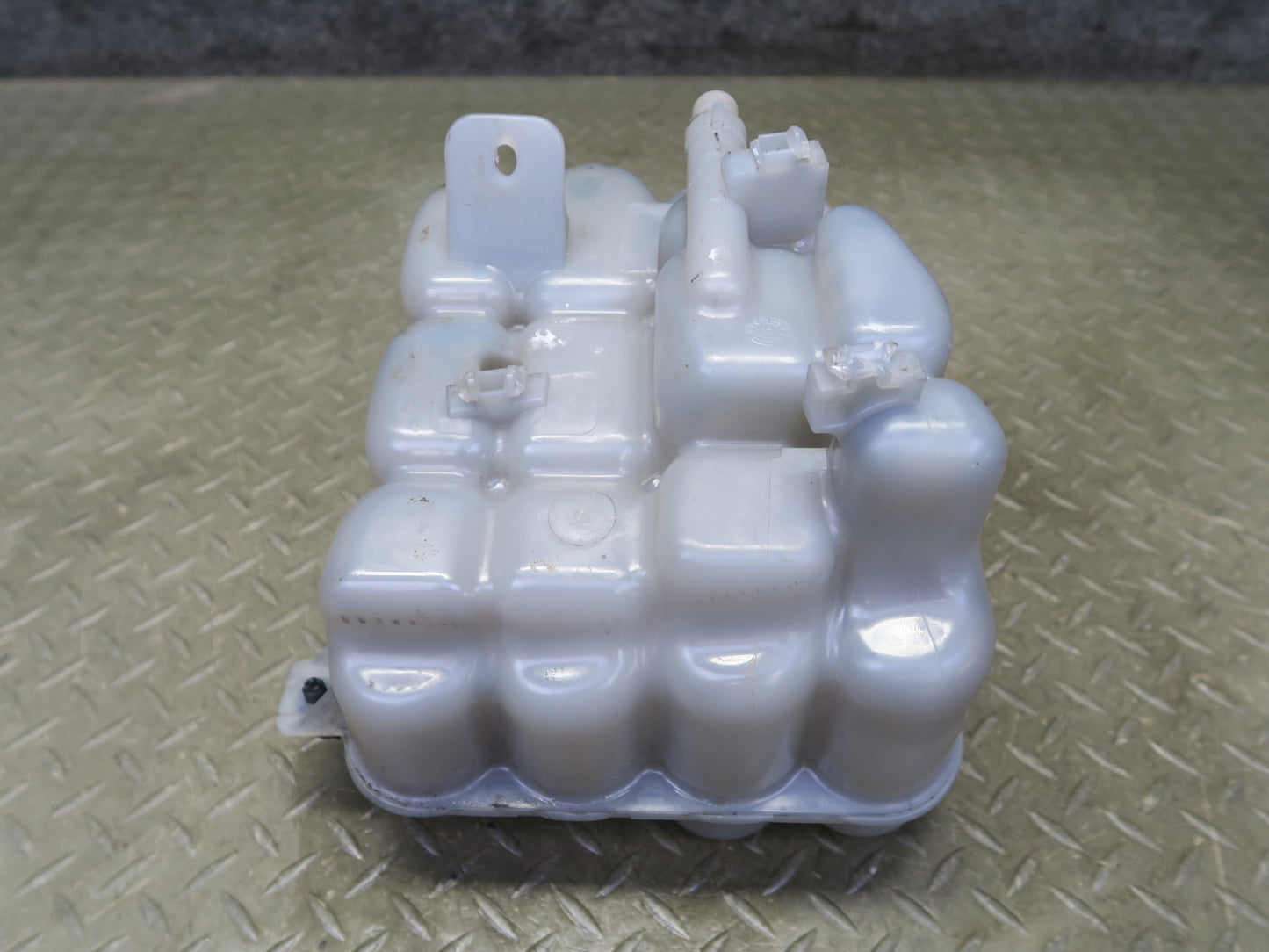 2011-2018 Porsche Cayenne 958 Engine Coolant Expansion Overflow Reservoir Tank