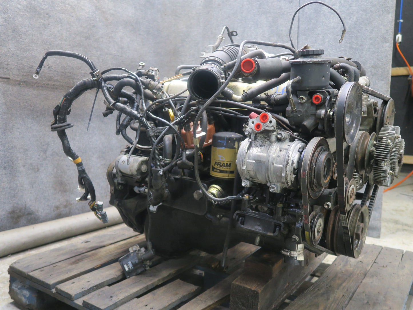 1991-1992 Toyota Land Cruiser FJ80 3FE 4.0L AT VIN F 4TH Complete Engine Motor