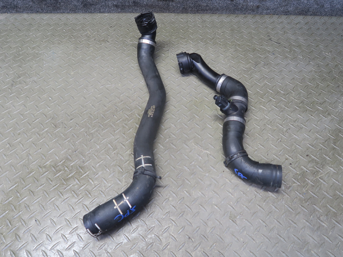 2011-2018 Porsche Cayenne 958 4.8L Engine Radiator Coolant Hose Pipe Line Set