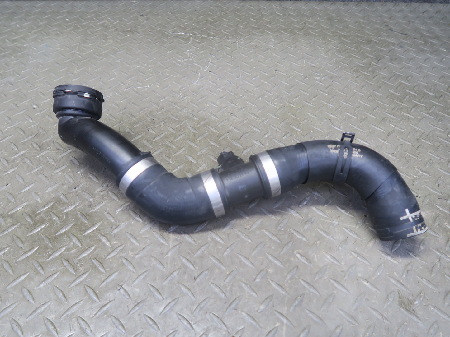 2011-2018 Porsche Cayenne 958 4.8L Engine Radiator Coolant Hose Pipe Line Set