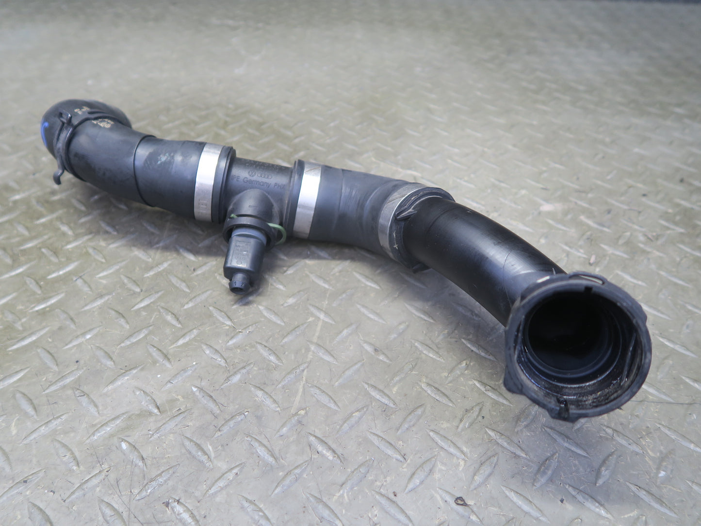 2011-2018 Porsche Cayenne 958 4.8L Engine Radiator Coolant Hose Pipe Line Set