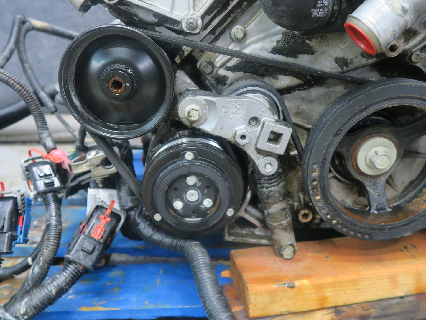 2005 Cadillac XLR 4.6L LH2 RWD VIN A 8TH Digit Complete Engine Motor 47K Miles
