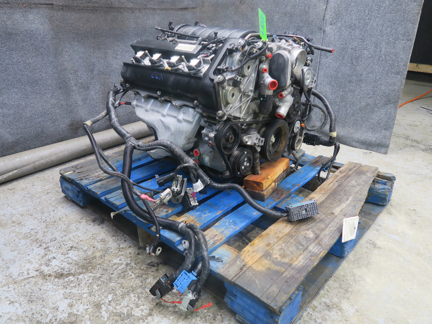 2005 Cadillac XLR 4.6L LH2 RWD VIN A 8TH Digit Complete Engine Motor 47K Miles