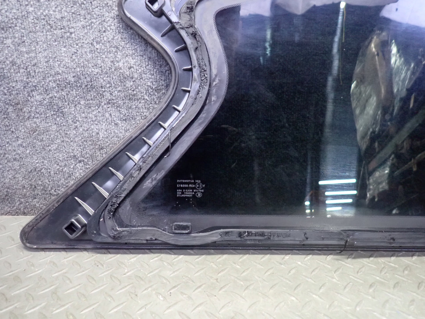 2013-2017 Infiniti JX35 QX60 Rear Left Driver Side Quarter Window Glass