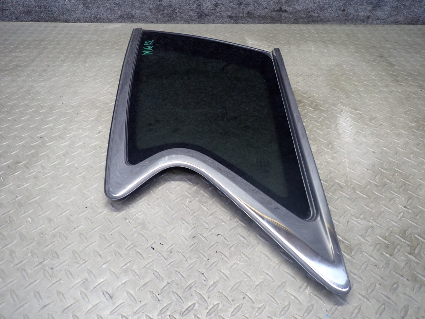 2014-2017 Infiniti QX60 Rear Right Quarter Glass Window