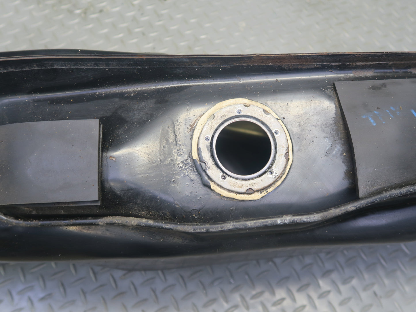 91-95 Toyota MR2 NA 2.2L Fuel Gas Tank w Filler Neck Pipe Set 57K Miles OEM