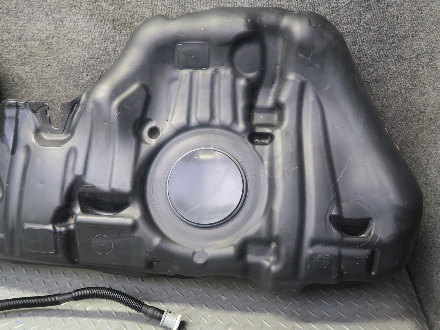 14-16 BMW F32 F33 435I Fuel Gas Tank w Filler Neck & Pipe Set OEM