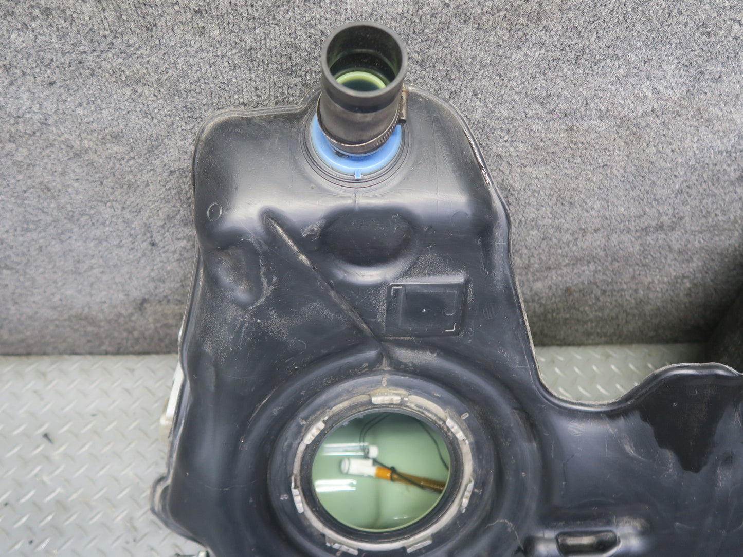 14-16 BMW F32 F33 435I Fuel Gas Tank w Filler Neck & Pipe Set OEM
